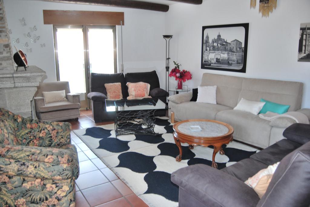 Casa Rural La Cuadraa Linares de Riofrío Buitenkant foto