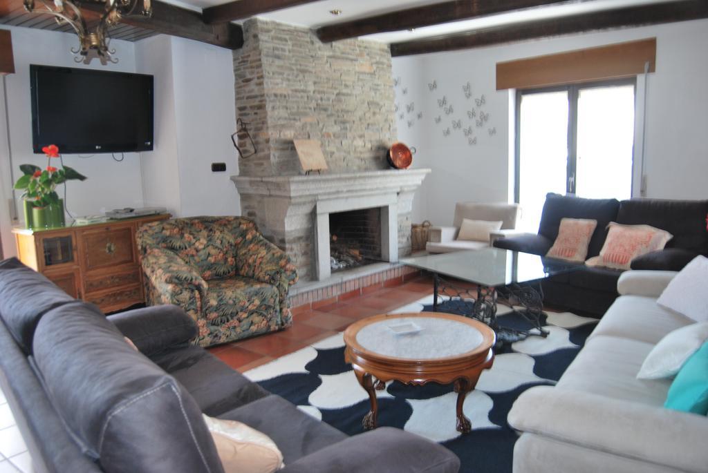 Casa Rural La Cuadraa Linares de Riofrío Buitenkant foto